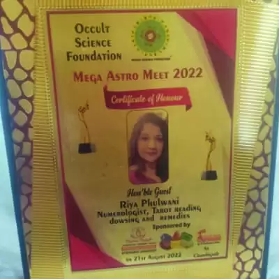 Tarot bee riya